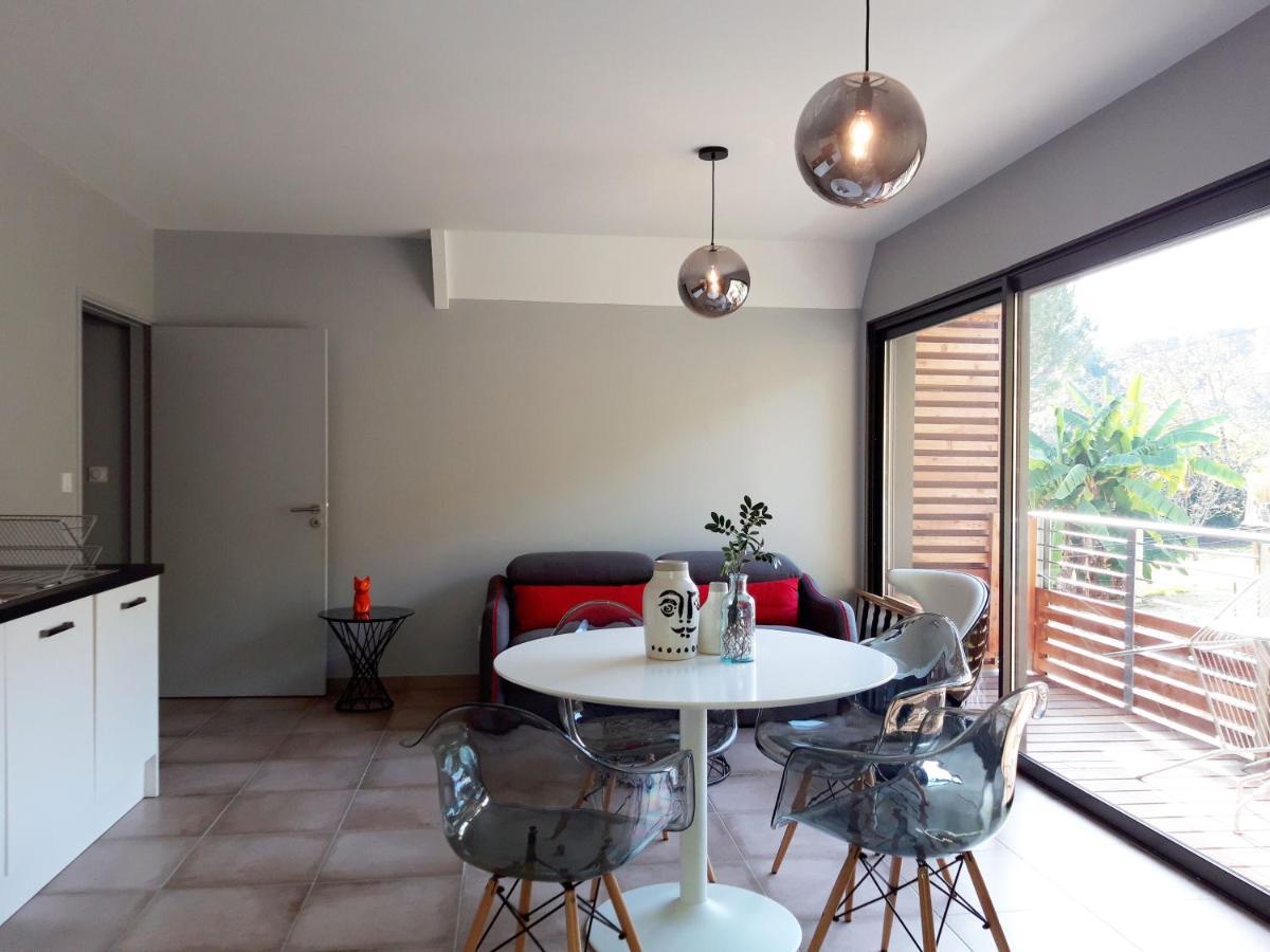 Le Nid Discret Avec Balcon Et Parking Prive Gratuit Apartment Sarlat-la-Canéda Exterior photo